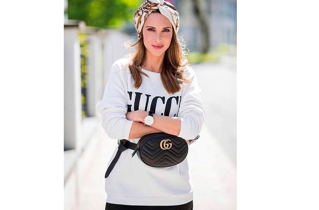 Логотип нового бренда с использованием органических форм и асимметрии в трендах 2024 года